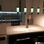 Lovely 1-bedroom Unit With Free Parking
