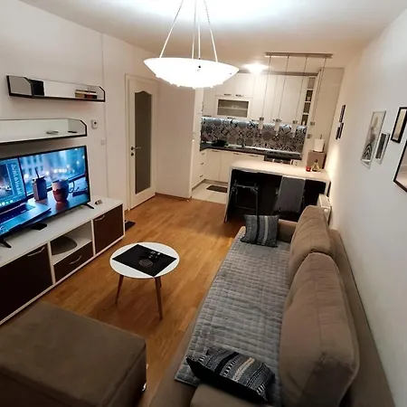 Lovely 1-bedroom Unit With Free Parking *